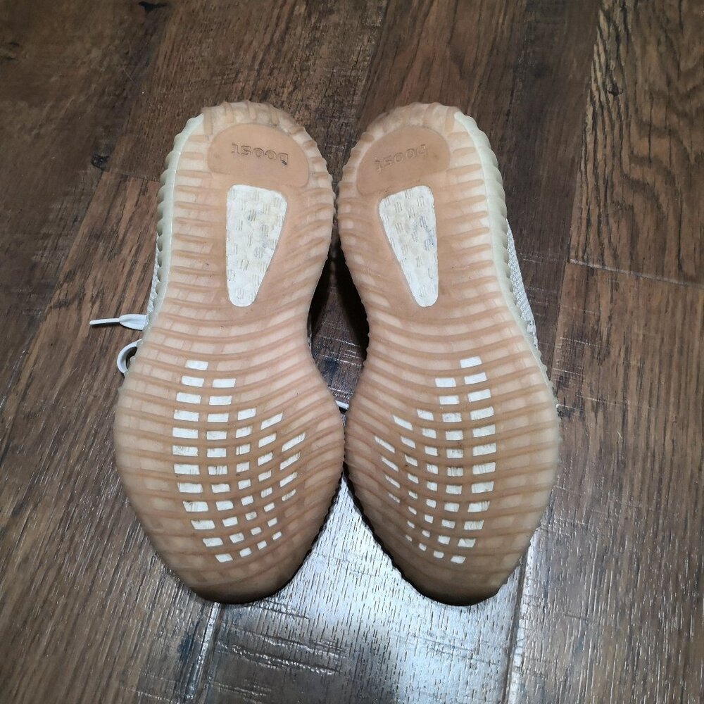 Adidas Yeezy Boost 350 V2 Cream Sneakers Size 5 - Picture 8 of 8
